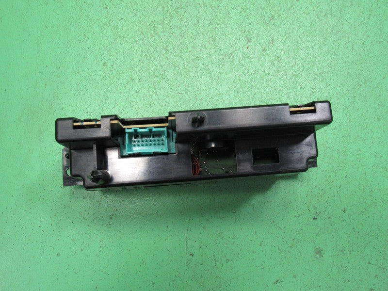 16202304 97-05 BUICK PARK AVE AC DIGITAL CLIMATE TEMPERATURE CONTROL R