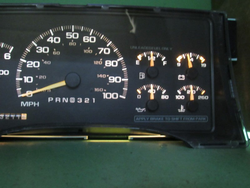 97-98 C/K TRUCK SUBURBAN INSTRUMENT GAUGE CLUSTER SPEEDO TACH 243K REB