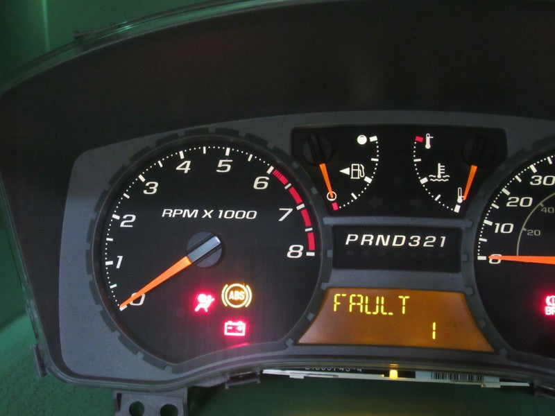 06 COLORADO CANYON INSTRUMENT GAUGE CLUSTER SPEEDOMETER TACH PLUG AND 