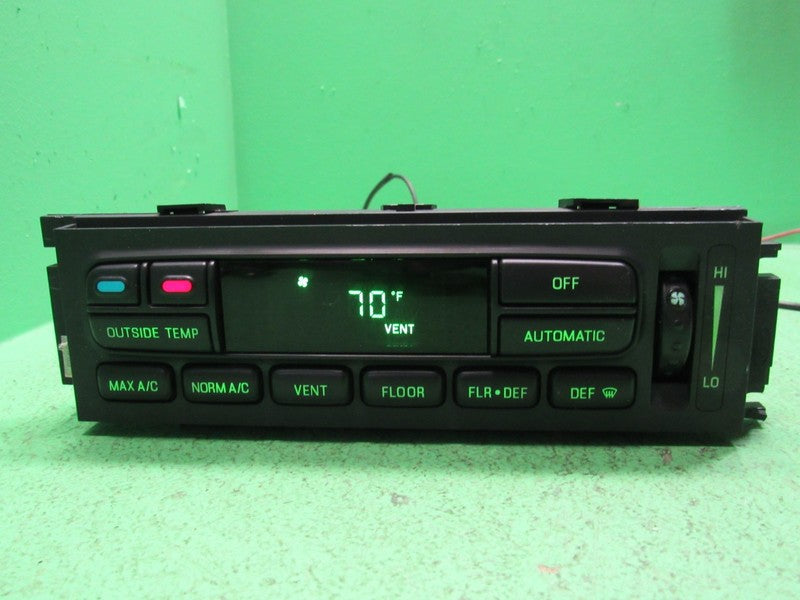 03-11 CROWN VIC EATC AUTOMATIC CLIMATE HEATER CONTROL 3W7H-19C933-AB R