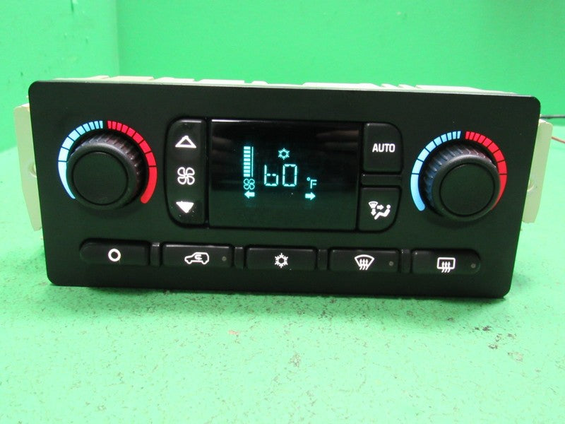 15107730 TAHOE ESCALADE SILVERADO AC DIGITAL CLIMATE TEMP CONTROL LED 