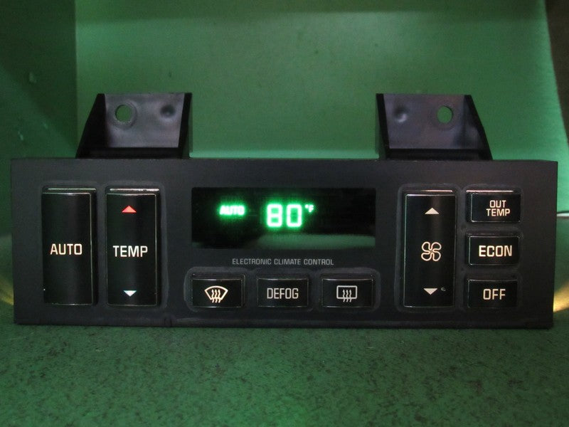 16196506 CADILLAC FLEETWOOD AC DIGITAL CLIMATE TEMPERATURE CONTROL REB