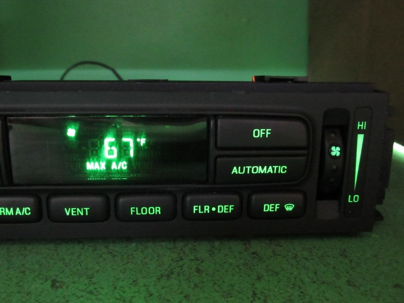 03-11 CROWN VIC EATC AUTOMATIC CLIMATE HEATER CONTROL 6W7H-19C933-AA R