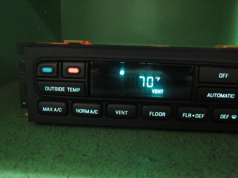 96-97 TOWN CAR EATC AUTOMATIC CLIMATE HEATER CONTROL F7VH-19C933-AA RE