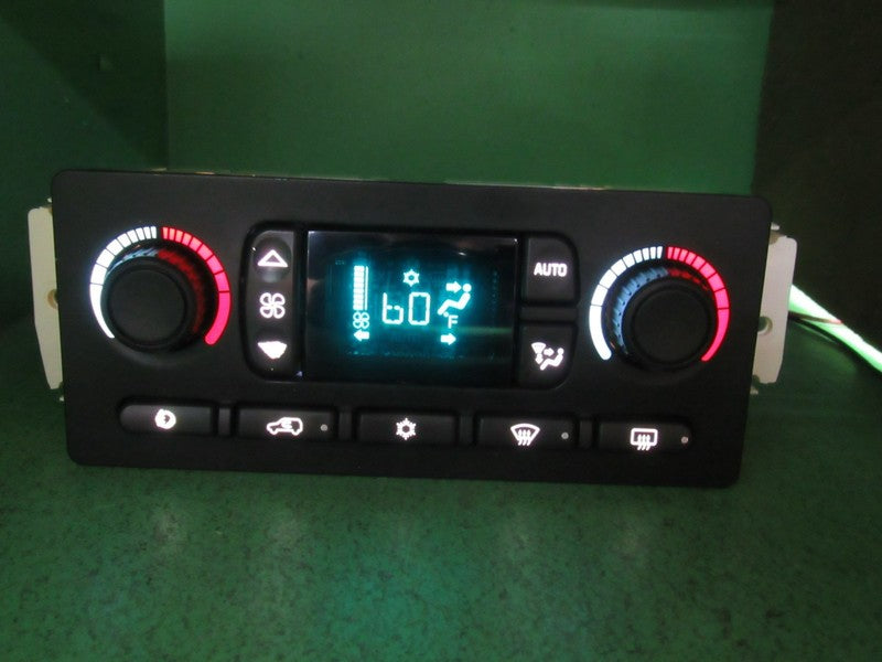 15855848 TAHOE ESCALADE SILVERADO AC DIGITAL CLIMATE TEMP CONTROL LED 