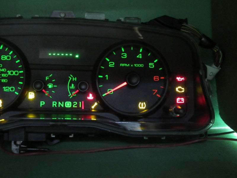 09-11 CROWN VICTORIA P71 INSTRUMENT GAUGE CLUSTER SPEEDO TACH MILEAGE 