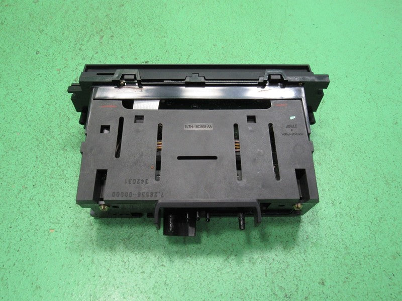 03-11 CROWN VIC EATC AUTOMATIC CLIMATE HEATER CONTROL 3W7H-19C933-AB R