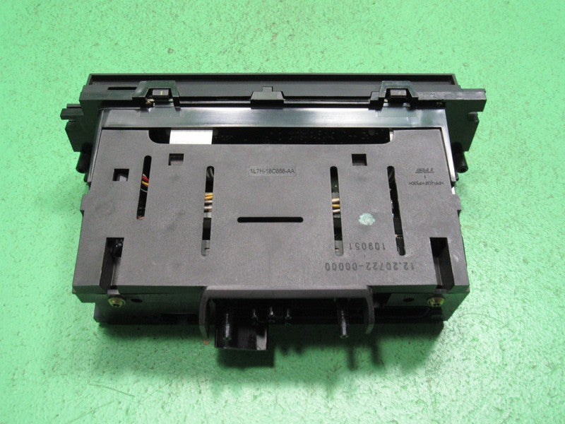 03-11 CROWN VIC EATC AUTOMATIC CLIMATE HEATER CONTROL 3W7H-19C933-AB R