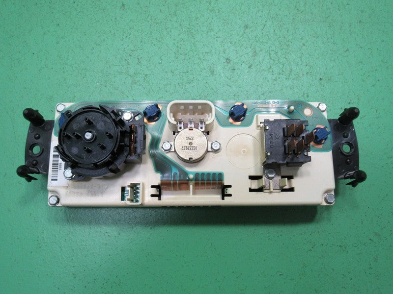 15098966 99-05 S10 BLAZER ENVOY C60 A/C MANUAL CLIMATE TEMP CONTROL RE