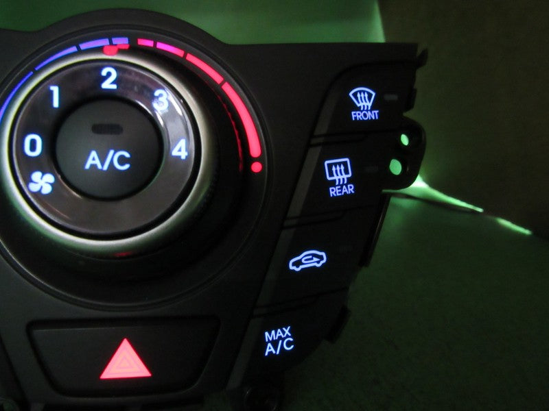 97250-2V010 12-17 VELOSTER AC HEATER CLIMATE TEMPERTURE CONTROL REBUIL