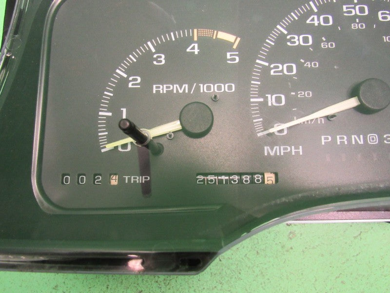 95-96 C/K TRUCK SUBURBAN INSTRUMENT GAUGE CLUSTER SPEEDO TACH 251K REB