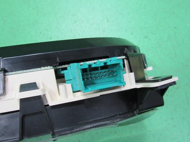 00-05 IMPALA MONTE CARLO INSTRUMENT GAUGE CLUSTER SPEEDO TACH MILEAGE 