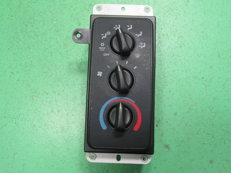 55056700AC 99-02 DODGE RAM A/C AC HEATER MANUAL CLIMATE TEMP CONTROL R