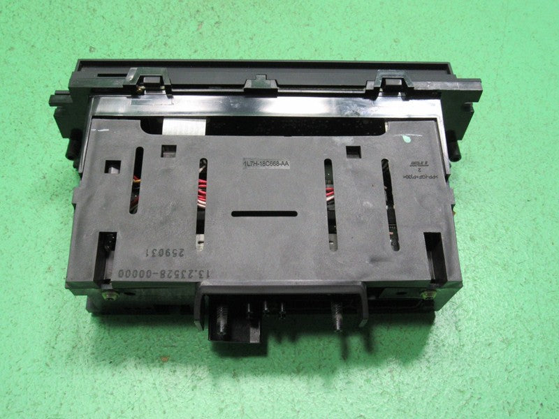 03-11 CROWN VIC EATC AUTOMATIC CLIMATE HEATER CONTROL 3W7H-19C933-AB R