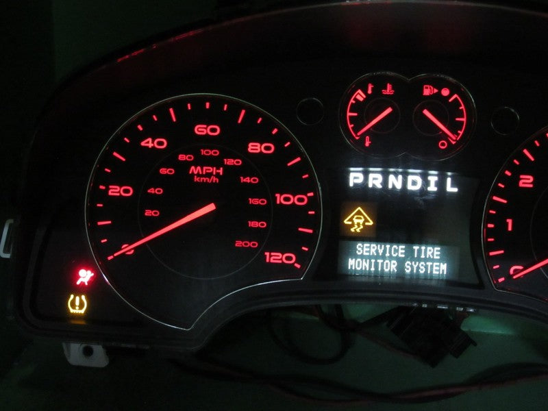 07-09 PONTIAC TORRENT INSTRUMENT GAUGE CLUSTER SPEEDOMETER TACH MILEAG