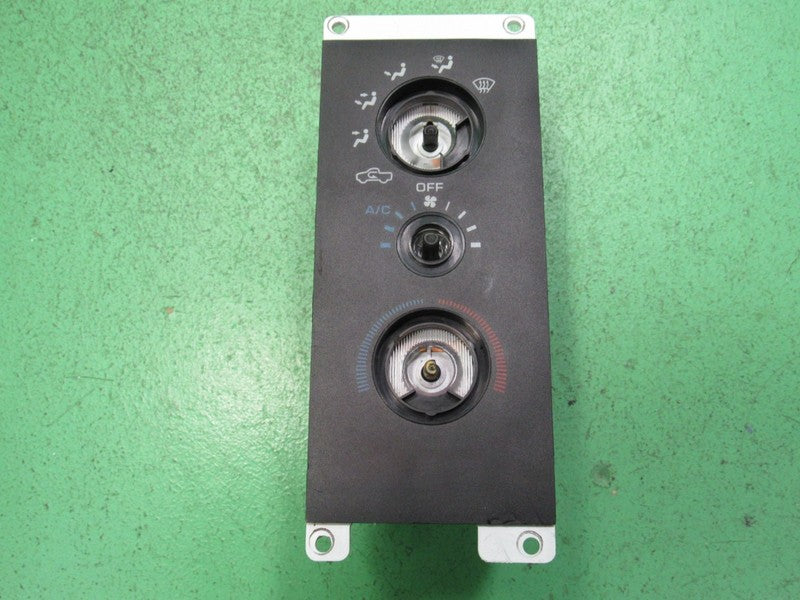 55055482 94-97 DODGE RAM A/C AC HEATER MANUAL CLIMATE TEMP CONTROL REB