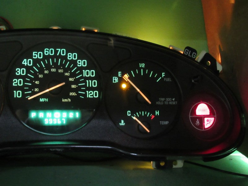 99-04 BUICK REGAL INSTRUMENT GAUGE CLUSTER GAUGES SPEEDO TACH MILEAGE 