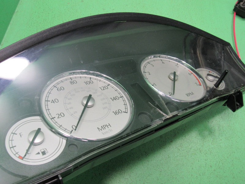 05 CHRYSLER 300C 160MPH INSTRUMENT GAUGE CLUSTER SPEEDO TACH MILEAGE P