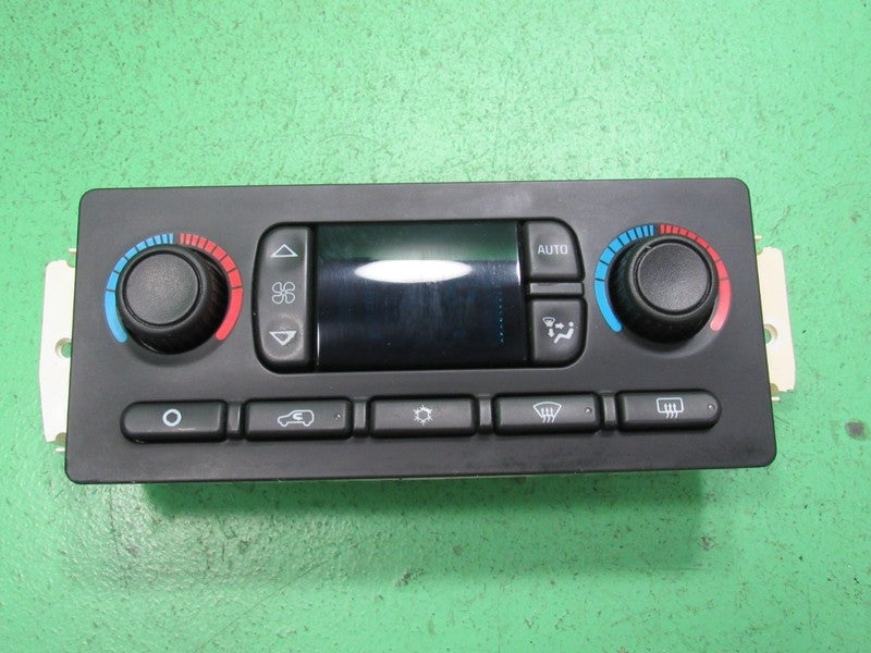 15107730 TAHOE ESCALADE SILVERADO AC DIGITAL CLIMATE TEMP CONTROL LED 
