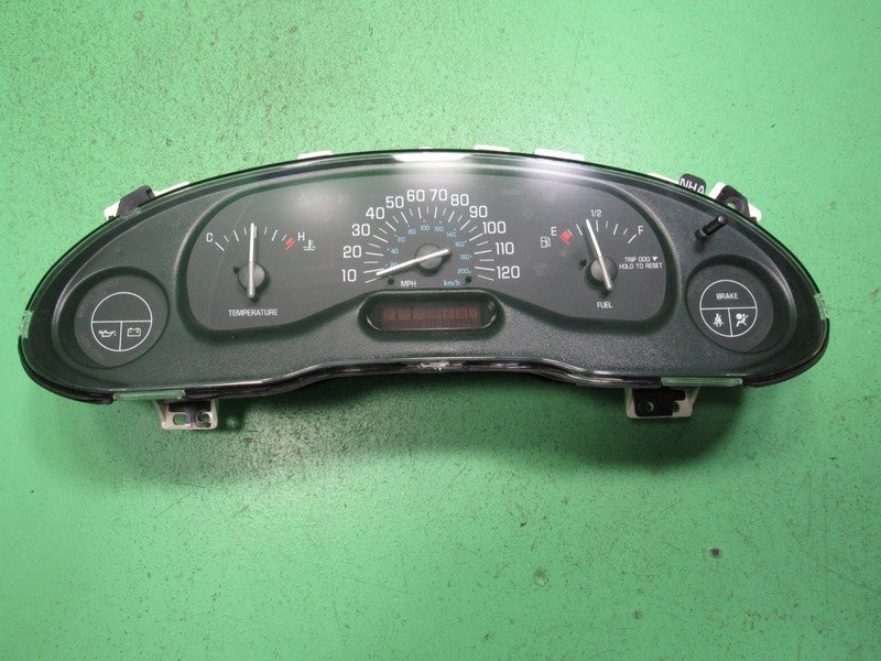03-05 BUICK CENTURY INSTRUMENT GAUGE CLUSTER GAUGES SPEEDO TACH MILEAG