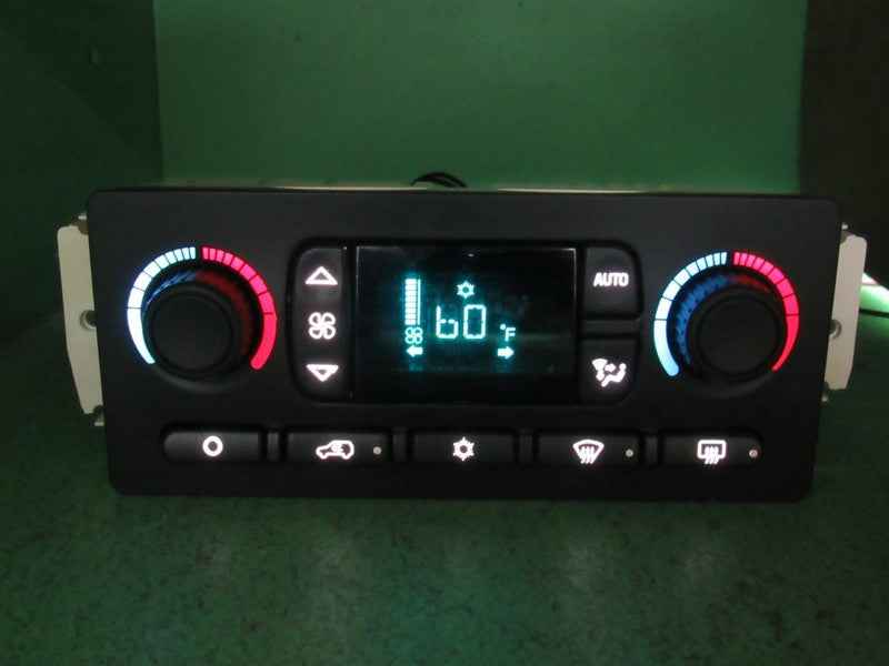 15107730 TAHOE ESCALADE SILVERADO AC DIGITAL CLIMATE TEMP CONTROL LED 