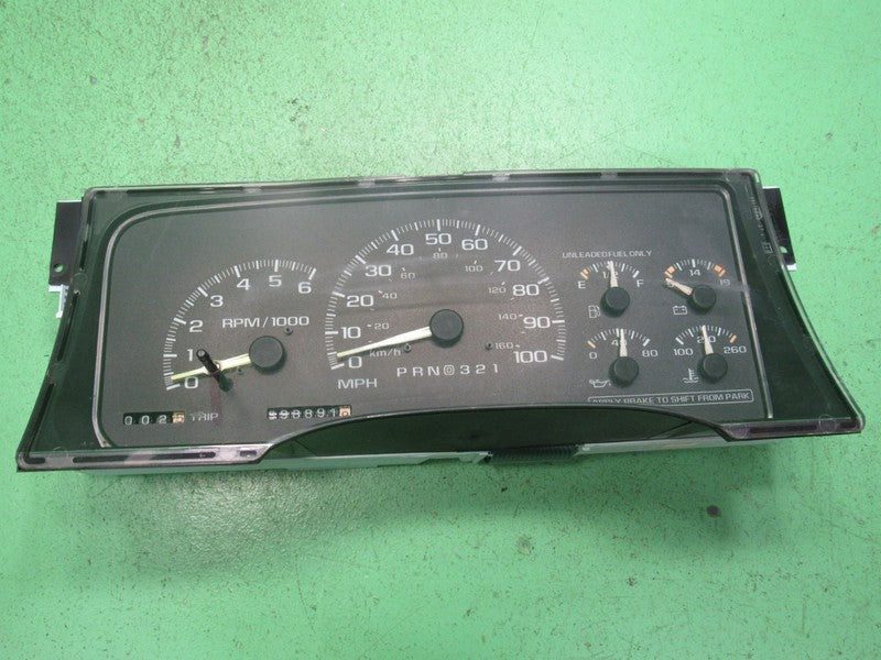 97-98 C/K TRUCK SUBURBAN INSTRUMENT GAUGE CLUSTER SPEEDO TACH 398K REB