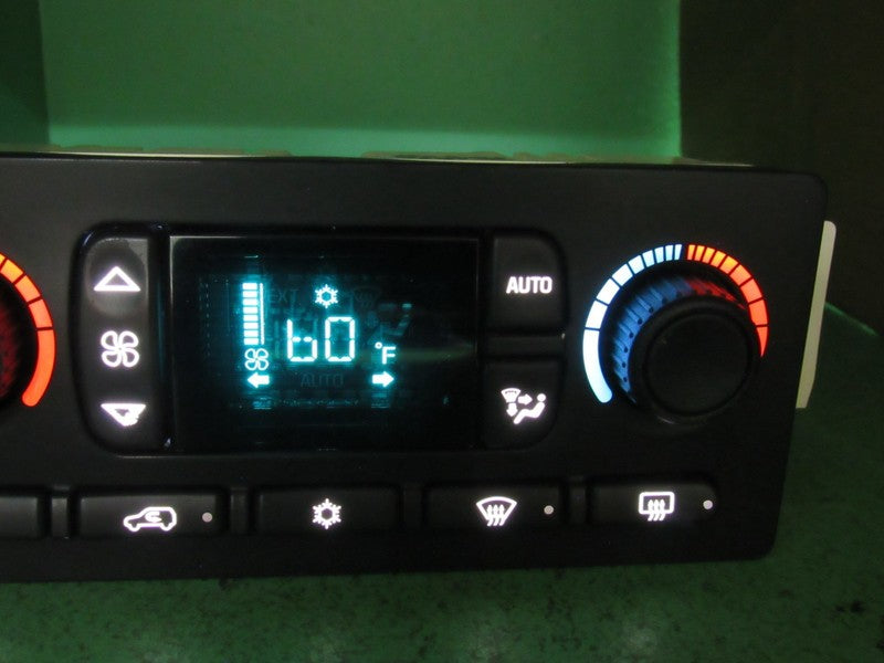10367041 TAHOE ESCALADE SILVERADO AC DIGITAL CLIMATE TEMP CONTROL LED 