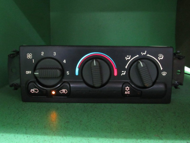 15054697 99-02 SIERRA SILVERADO TAHOE AC MANUAL CLIMATE TEMP CONTROL R