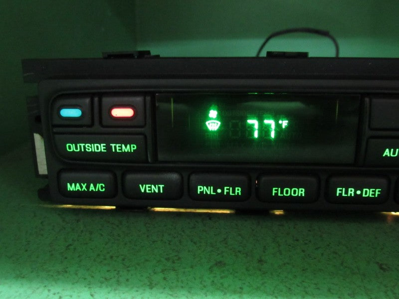 99-02 EXPEDITION NAVIGATOR AUTO CLIMATE HEATER CONTROL 1L7H-19C933-AA 