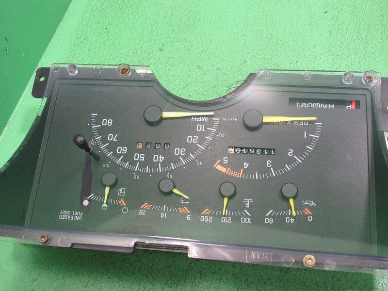 92-93 C/K TRUCK SUBURBAN INSTRUMENT GAUGE CLUSTER SPEEDO TACH 113K REB