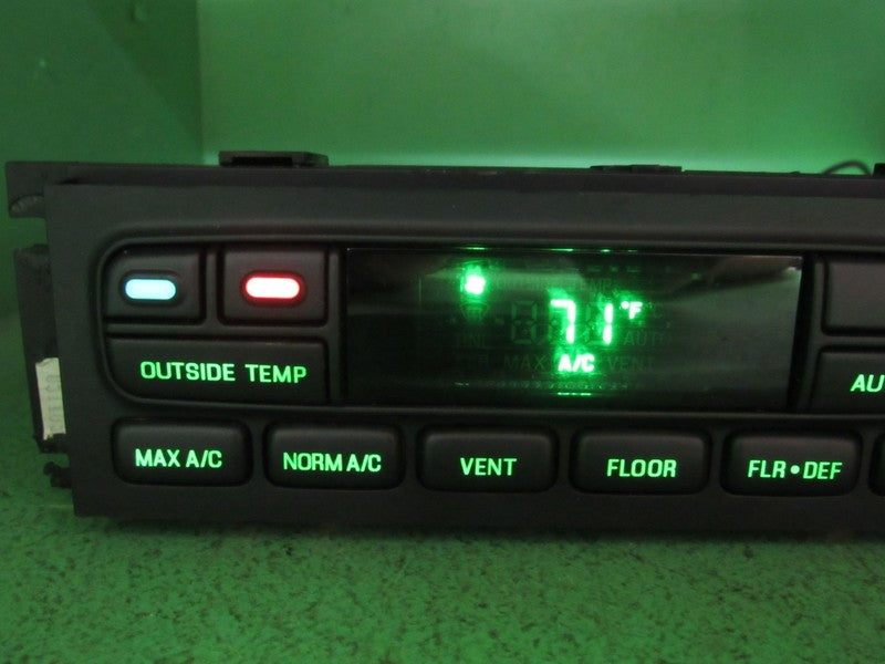 03-11 CROWN VIC EATC AUTOMATIC CLIMATE HEATER CONTROL 6W7H-19C933-AA R