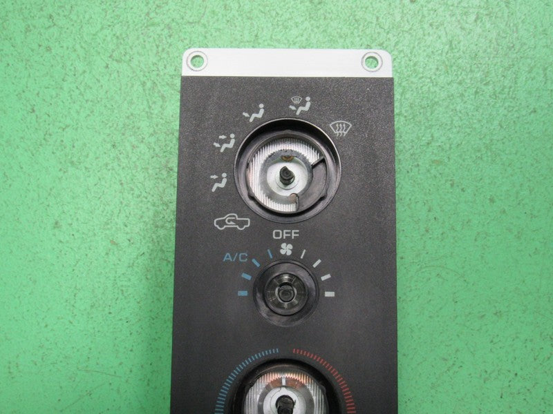 55037030 94-97 DODGE RAM A/C AC HEATER MANUAL CLIMATE TEMP CONTROL REB