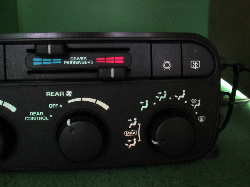 55056249AC 01-03 DURANGO A/C DUAL ZONE CLIMATE HEATER TEMP CONTROL REB