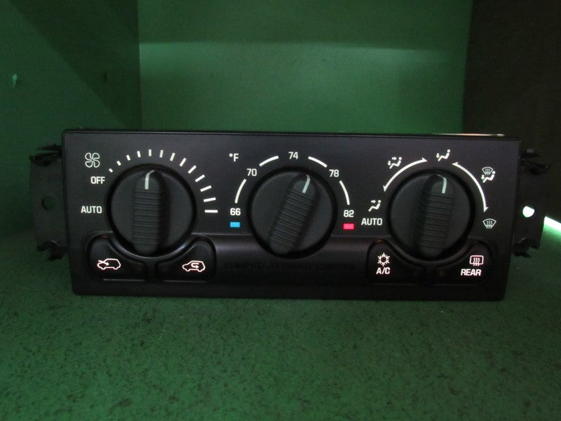 15060162 00-02 TAHOE SILVERADO YUKON A/C AUTO CLIMATE TEMP CONTROL REB