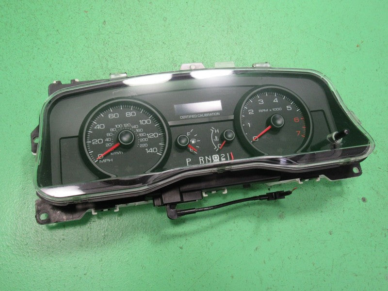 09-11 CROWN VICTORIA P71 INSTRUMENT GAUGE CLUSTER SPEEDO TACH MILEAGE 