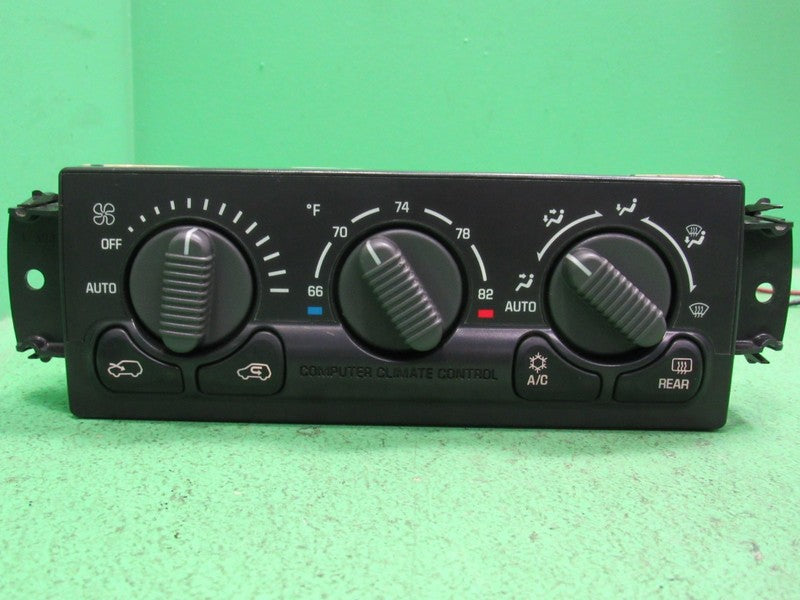 15060162 00-02 TAHOE SILVERADO YUKON A/C AUTO CLIMATE TEMP CONTROL REB