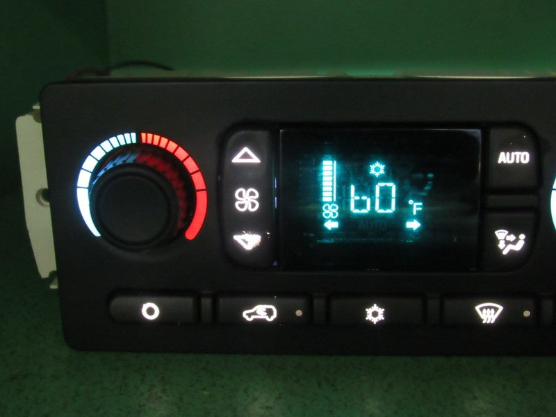 15107730 TAHOE ESCALADE SILVERADO AC DIGITAL CLIMATE TEMP CONTROL LED 