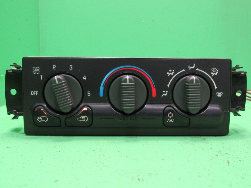 15054697 99-02 SIERRA SILVERADO TAHOE AC MANUAL CLIMATE TEMP CONTROL R