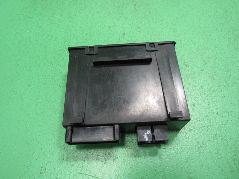 97-99 OLDS 88 SENTINEL HEADLIGHT LIGHTING CONTROL MODULE 25640704 REBU