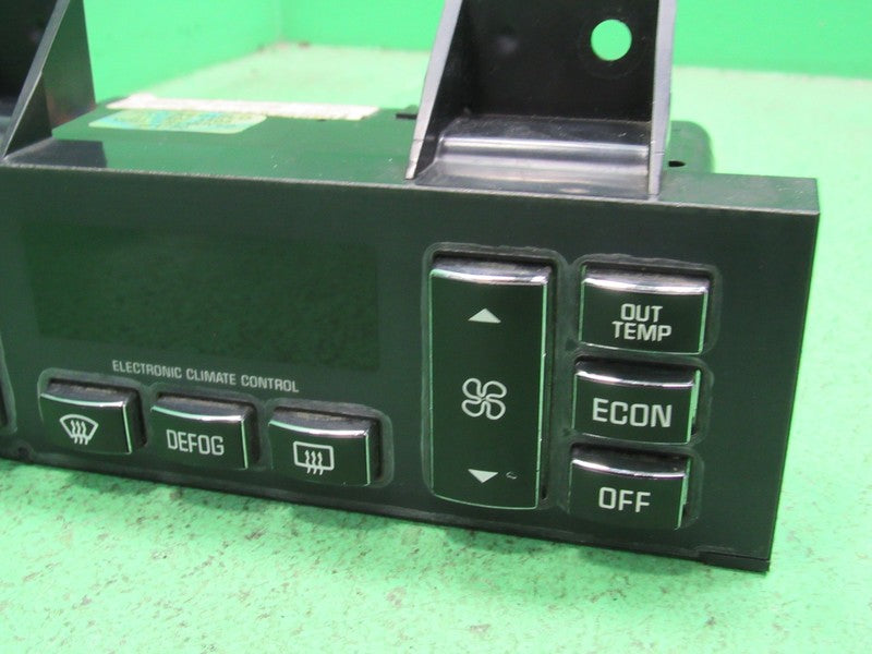 16196506 CADILLAC FLEETWOOD AC DIGITAL CLIMATE TEMPERATURE CONTROL REB