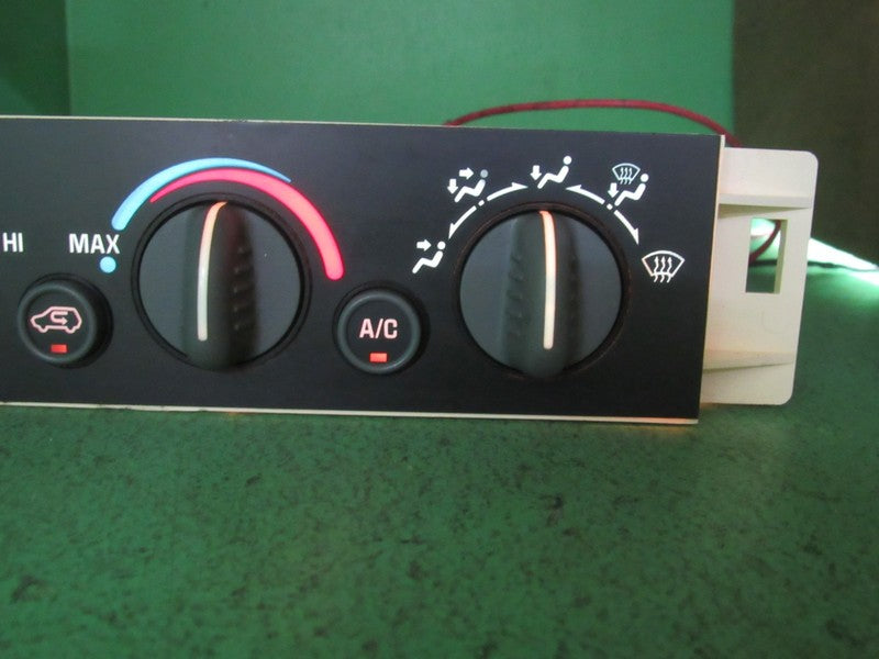 96-00 C/K TAHOE YUKON SUBURBAN AC HEATER CLIMATE TEMPERATURE CONTROL R