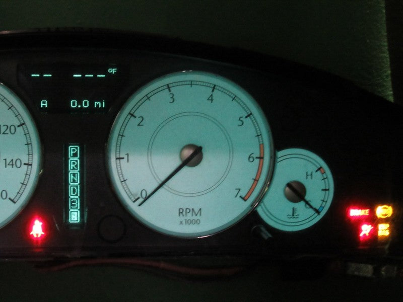 05 CHRYSLER 300C 160MPH INSTRUMENT GAUGE CLUSTER SPEEDO TACH MILEAGE P