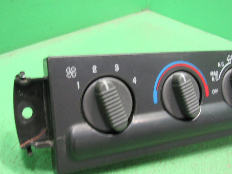 16250535 99-05 S10 BLAZER ENVOY C60 A/C MANUAL CLIMATE TEMP CONTROL RE