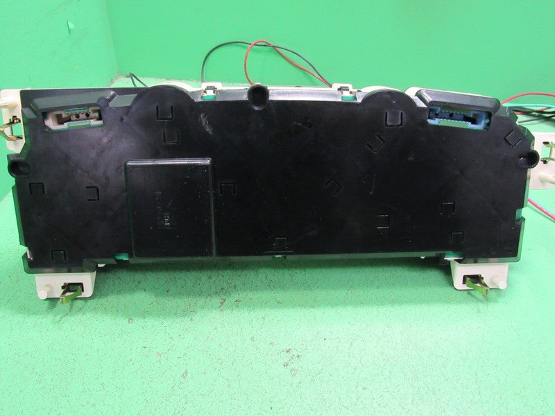 02-05 BUICK LESABRE INSTRUMENT GAUGE CLUSTER GAUGES SPEEDO TACH MILEAG