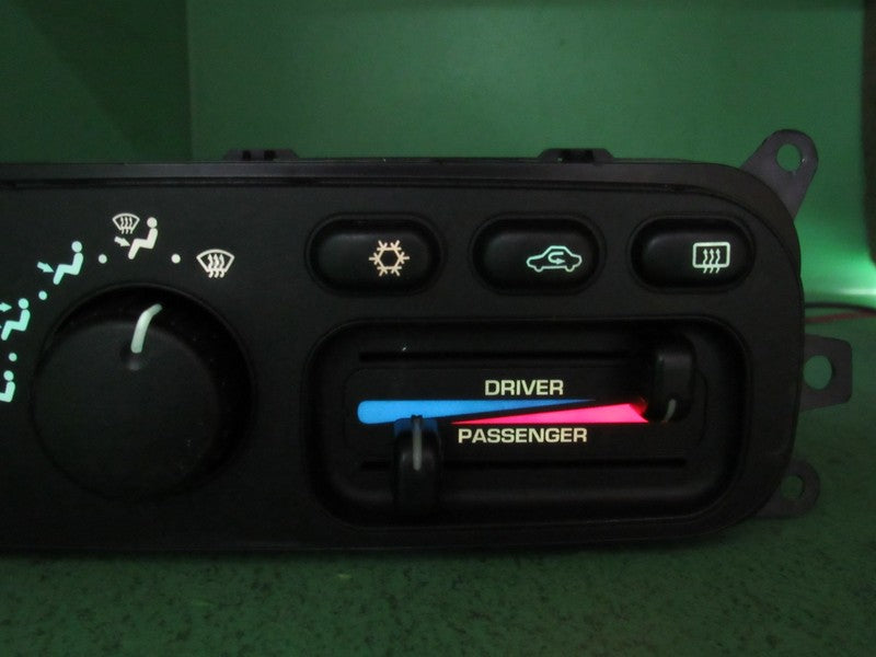 55056323AD 02-05 RAM TRUCK DUAL ZONE A/C HEATER CLIMATE TEMP CONTROL R