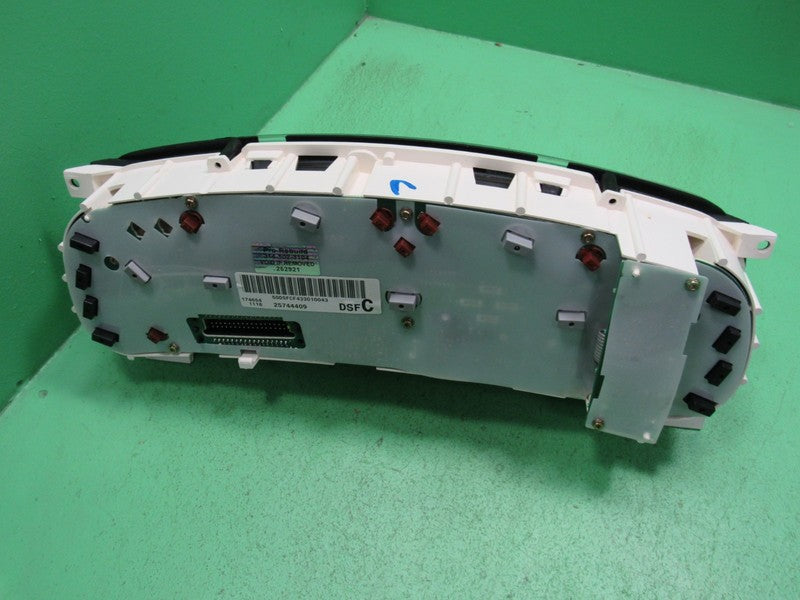 25744409 04-05 BUICK PARK AVENUE GAUGE CLUSTER INSTRUMENT SPEEDOMETER 