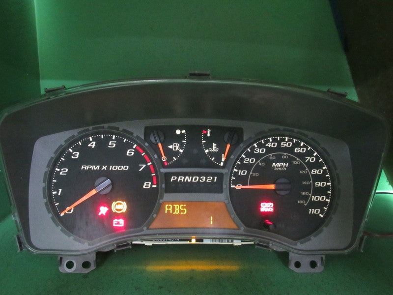 05 COLORADO CANYON INSTRUMENT GAUGE CLUSTER SPEEDOMETER TACH PLUG AND 