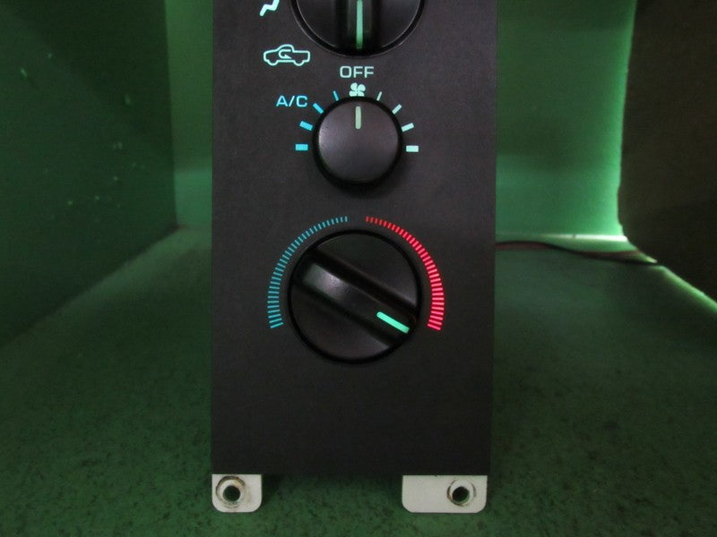 55035597 94-97 DODGE RAM A/C AC HEATER MANUAL CLIMATE TEMP CONTROL REB