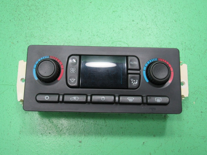 15107730 TAHOE ESCALADE SILVERADO AC DIGITAL CLIMATE TEMP CONTROL LED 