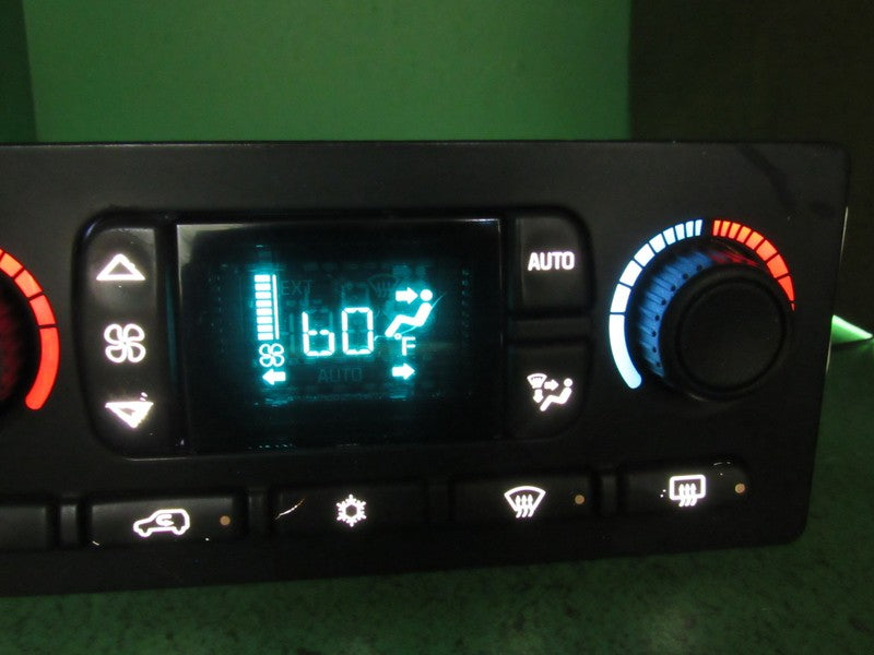 15195568 HUMMER H2 A/C DIGITAL CLIMATE TEMPERATURE HEATER CONTROL LED 